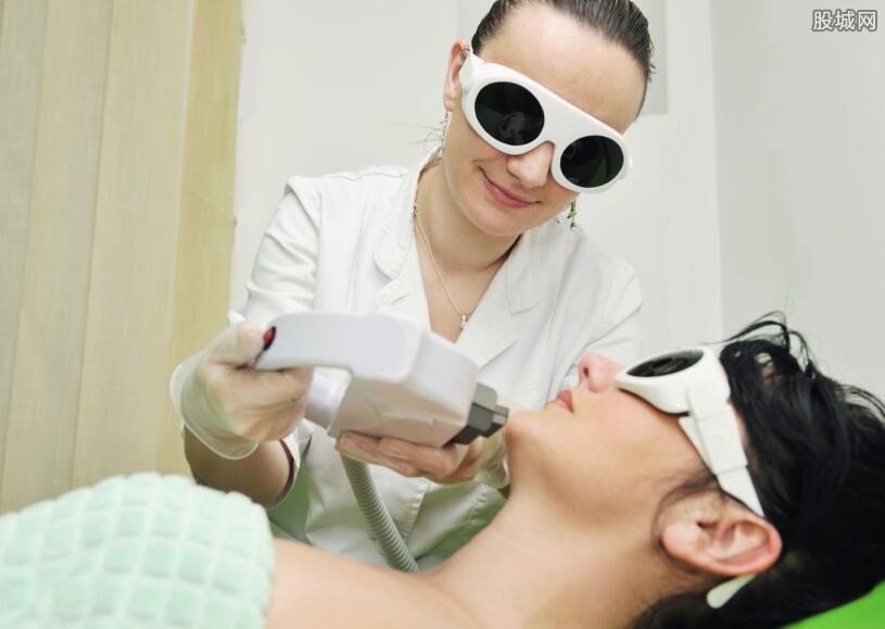 激光祛斑,選擇醫院還是美容院?全面解讀助您做出明智決策,激光祛斑,如何選擇醫院與美容院?全面解讀為您指明決策方向