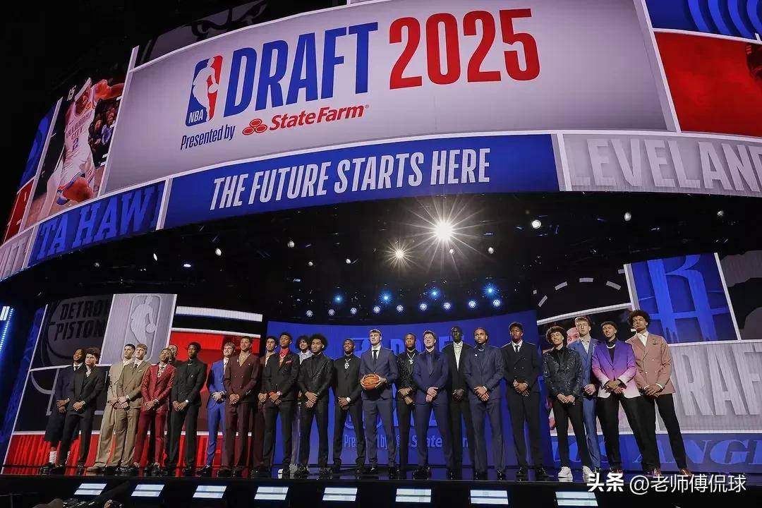 澳門天開好彩大全——探索未來的幸運之門(2025展望),澳門天開好彩大全,開啟未來幸運之門(展望2025)