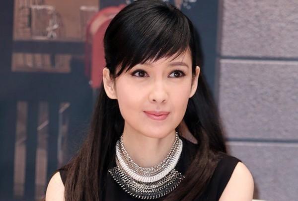 周慧敏為什么不生育,深度探討與解析,周慧敏不生育之謎,深度探討與解析