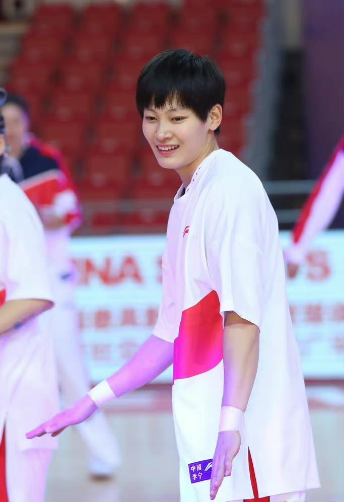 楊舒予個人資料簡介,楊舒予個人簡介