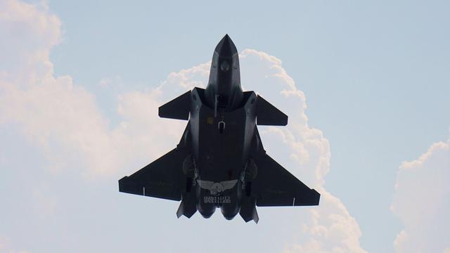 中國(guó)最強(qiáng)戰(zhàn)機(jī)秒殺殲20，深度解析與比較，中國(guó)頂尖戰(zhàn)機(jī)對(duì)比殲20，深度解析與性能對(duì)比