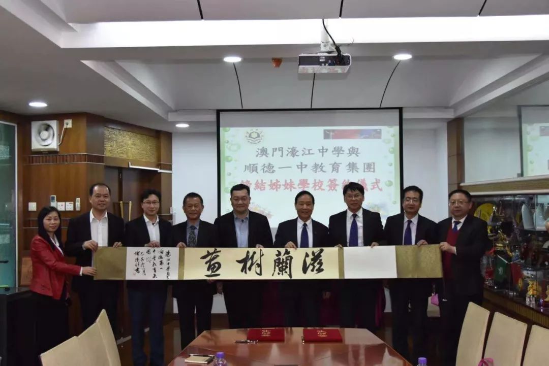 新澳門一碼一肖一特一中,揭秘第52期看圖預測的魅力,揭秘新澳門一碼一肖一特一中第52期看圖預測的魅力