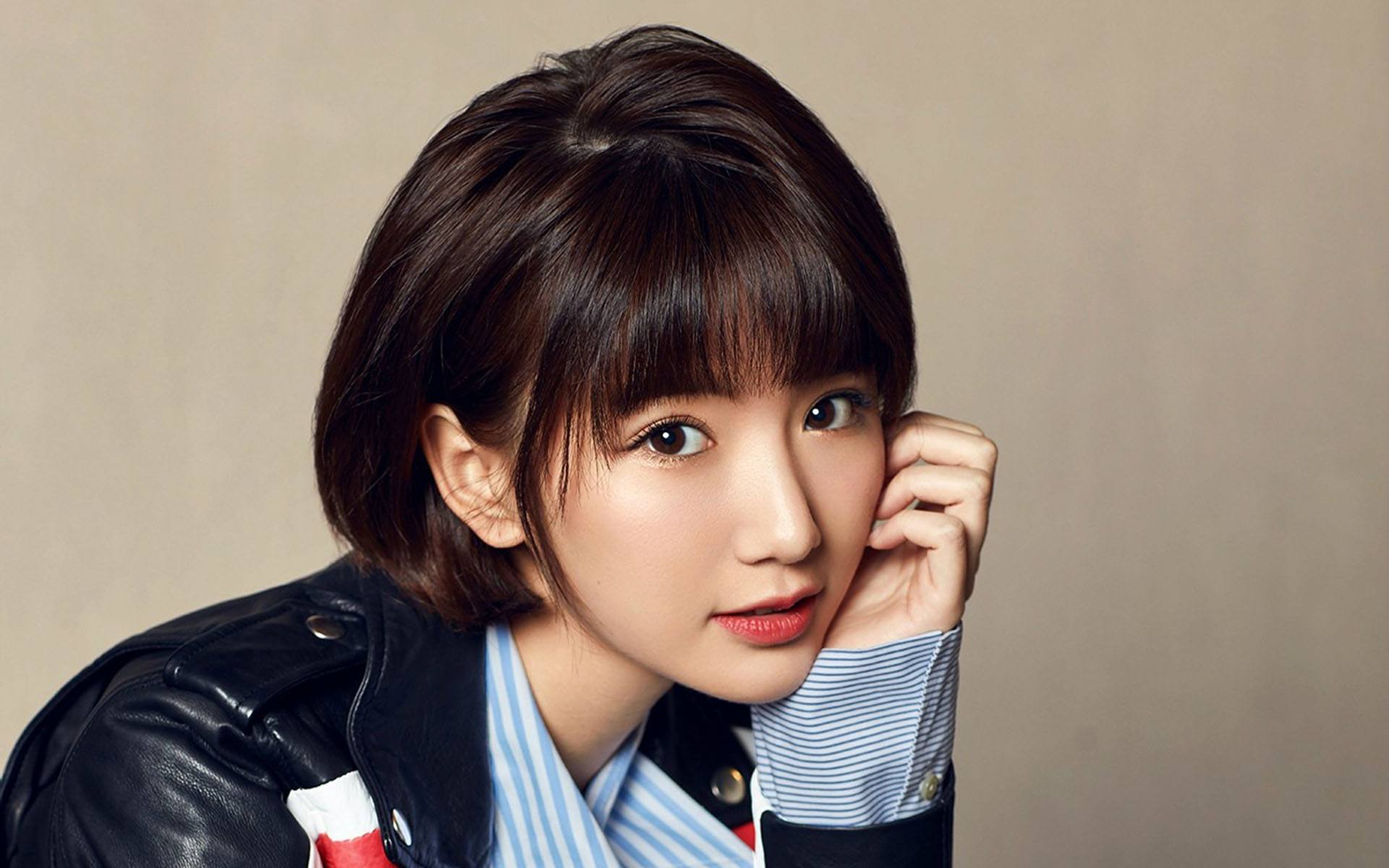 哪個男藝人最寵毛曉彤?深度探討背后的故事,深度揭秘,哪位男藝人最寵溺毛曉彤?背后的故事引人深思