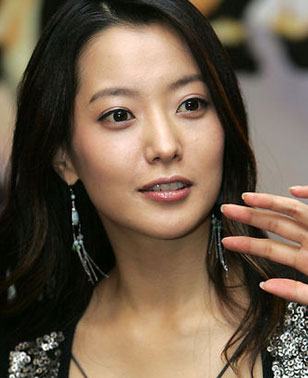 金喜善個人資料簡介，金喜善個人資料簡介，揭秘女神的生平與風采