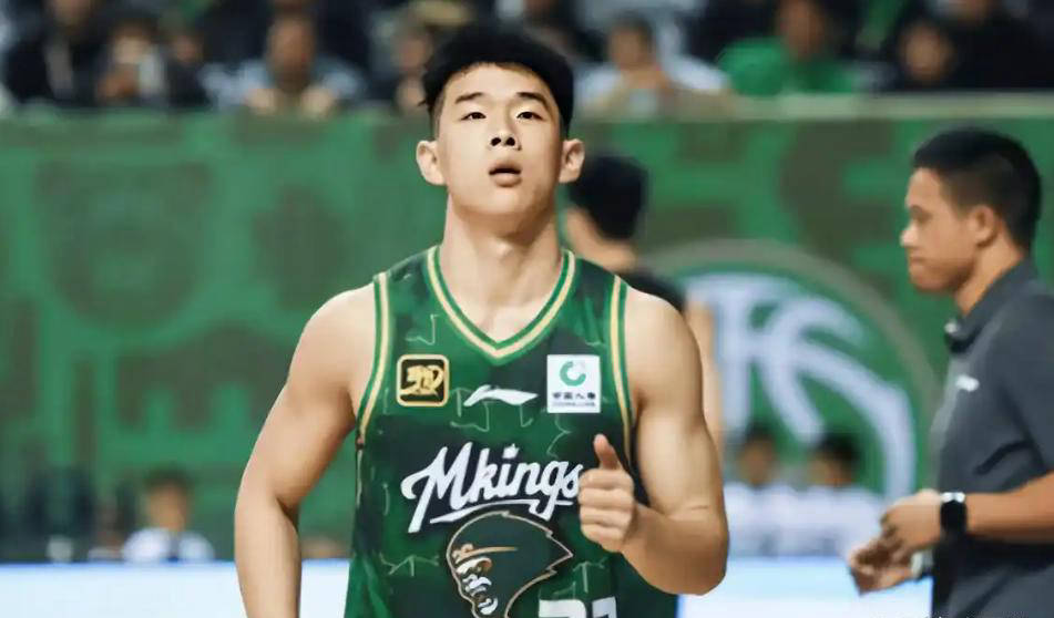 王中王一肖一中一特一中歷史，探尋杰出人物的歷史軌跡，探尋杰出人物歷史軌跡，王中王與肖一中的歷史之旅