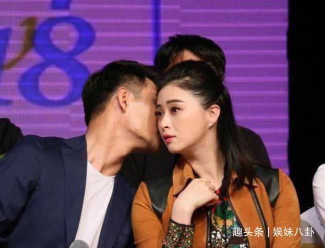 王凱成功向蔣欣求婚,兩人的愛情故事再添新篇章,王凱成功求婚蔣欣,愛情新篇章開啟