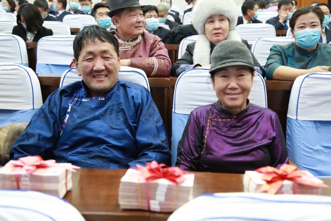 額濟納旅行社旅游報價詳解,額濟納旅行社旅游報價全面解析