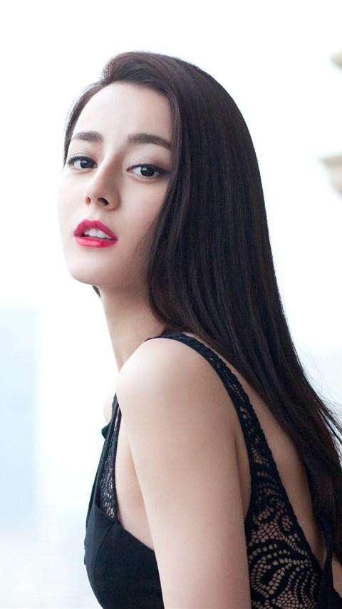 中國(guó)最美女星排名第一——揭秘璀璨星辰下的絕美風(fēng)采，揭秘中國(guó)最美女星排名第一的璀璨風(fēng)采，璀璨星辰下的絕美風(fēng)采展露無遺