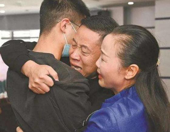 中國一旦開戰,深圳是否會被轟炸?解析與探討,中國開戰時深圳會否遭轟炸?深度解析與探討