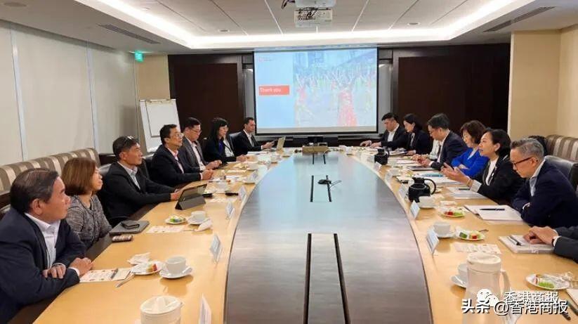 關(guān)于香港正版資料的免費(fèi)獲取,未來(lái)的機(jī)遇與挑戰(zhàn)(2025年展望),香港正版資料的未來(lái)機(jī)遇與挑戰(zhàn),免費(fèi)獲取與2025年展望