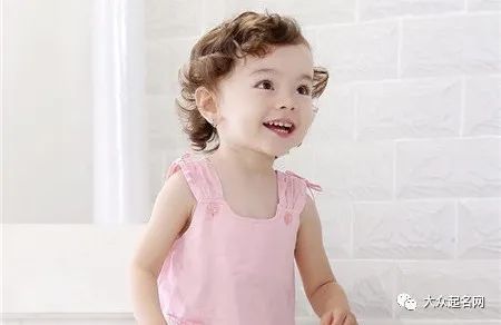 女孩明星范兒名字——探尋時尚魅力的無限可能，女孩明星范兒名字，時尚魅力的探索之旅